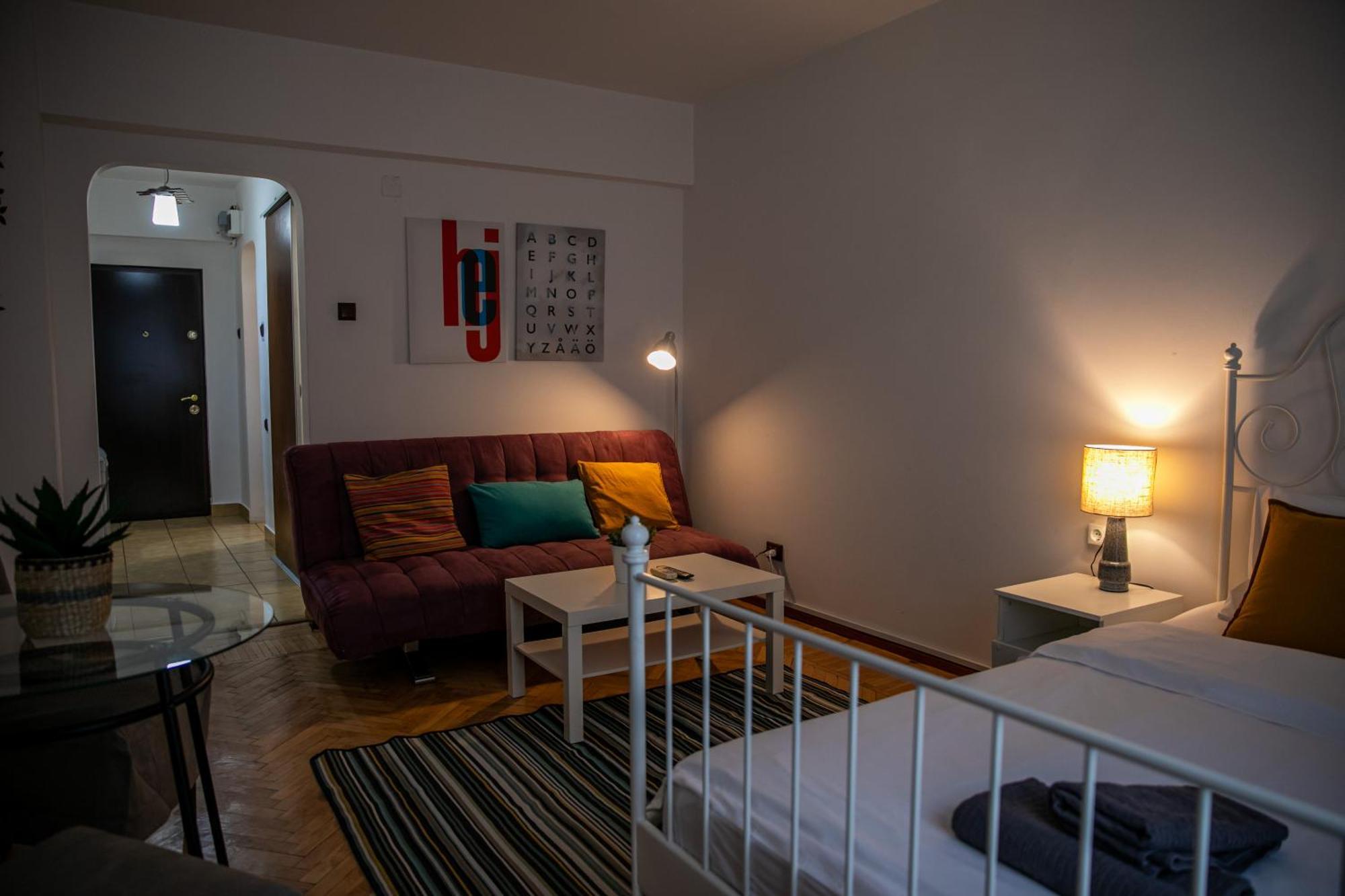 Color Apartment Regina Elisabeta 23 Bukarest Exteriör bild
